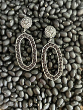 Load image into Gallery viewer, Western Earrings F